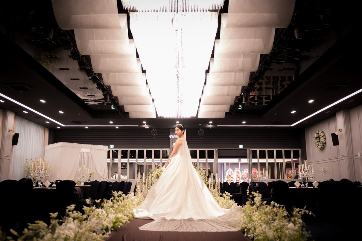 �׷���Ʈ������Ȧ